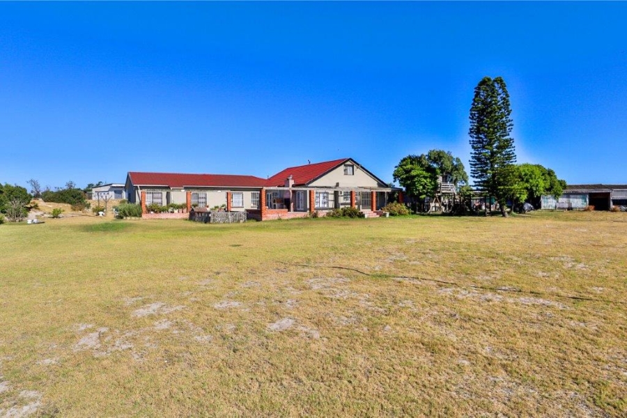 9 Bedroom Property for Sale in Schaap Kraal Western Cape